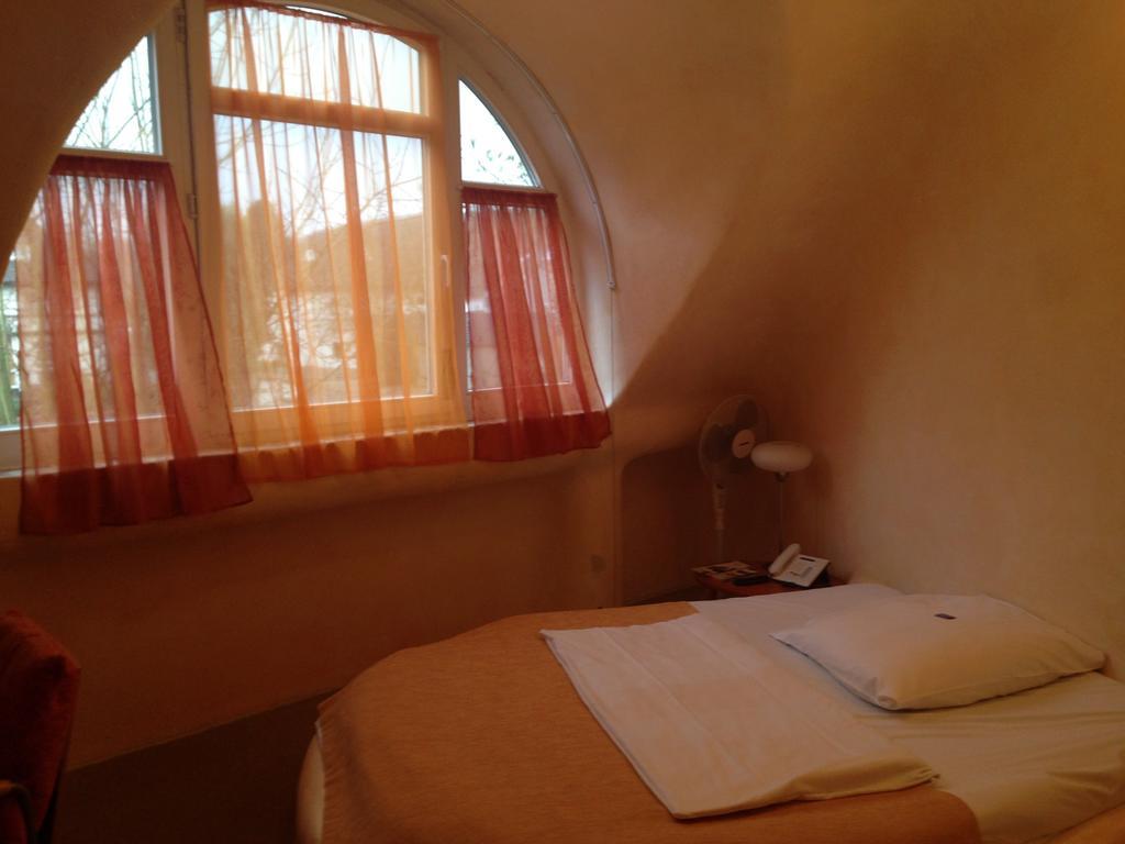 Hotel Georg Witten Oda fotoğraf